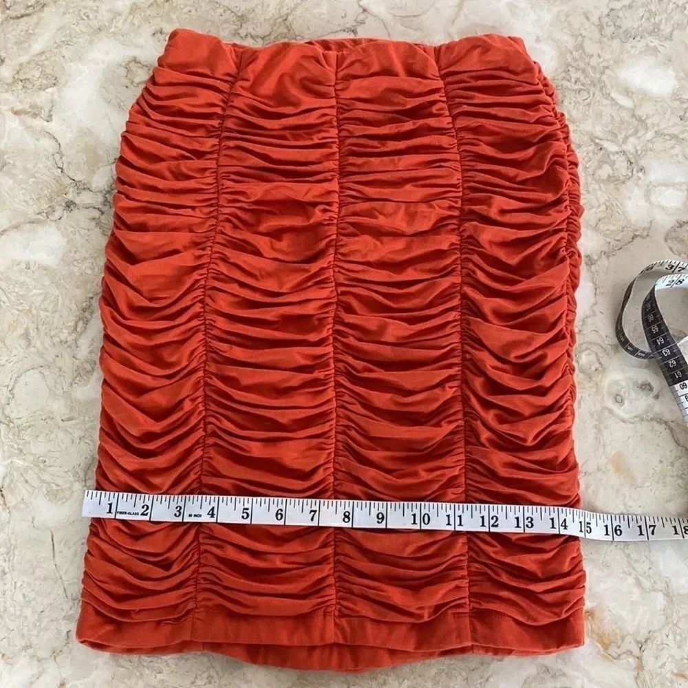 Tatum & Olivia Ruched Bodycon Mini Skirt - Picture 14 of 15
